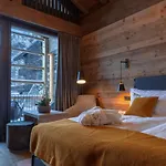 22 Summits Boutique