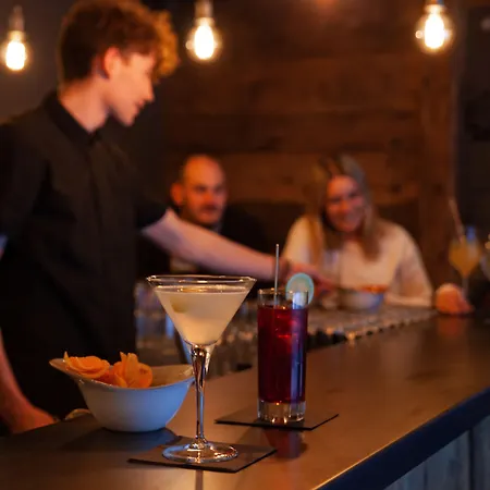 The Sixteen 20 Hotel