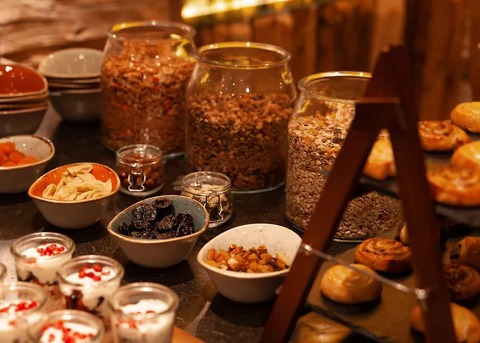 22 Summits Boutique 4*